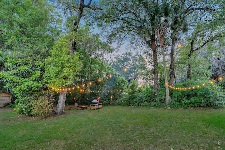 Blue Spring Getaway with Fire Pit - Photo 29