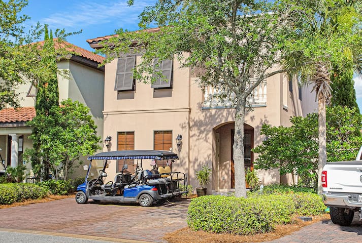 Large 5-BR in golf and beach resort - 2 golf carts