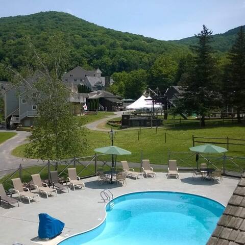 Disney Magic Suite at Jiminy - Ski On Off Sleeps 4- A Must See Mountain Retreat - Foto 28