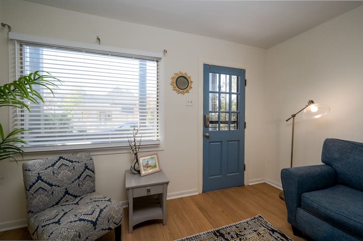 Bungalow on Blythe in Heart of Cooper Young