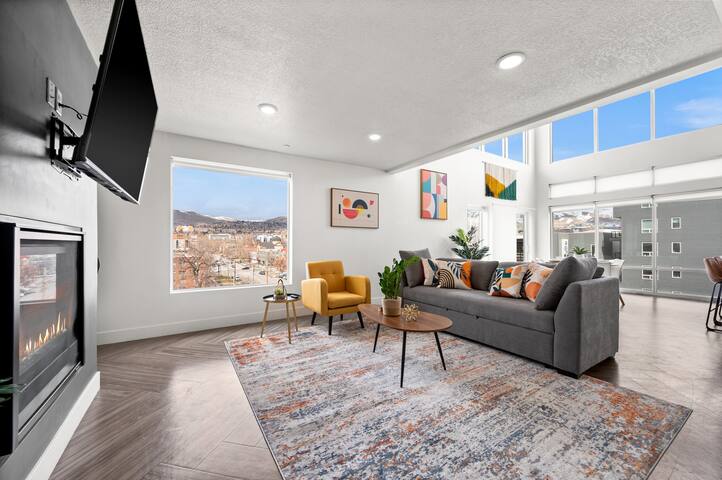 LUX Penthouse Walkable SLC, University, Hospital