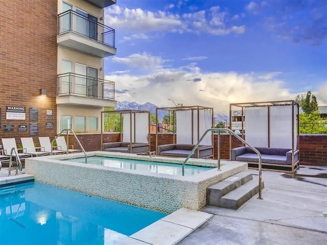 LUX Penthouse Walkable SLC, University, Hospital