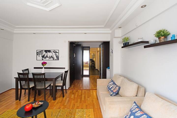 Cute & Cozy City-Center Spacious 2BD Home! #276
