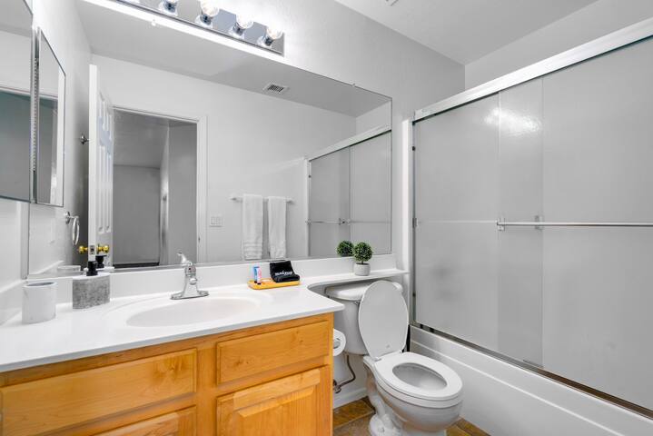Great location! near shopping & entertainment - Foto 14