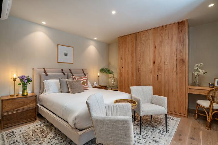 Le Cottage Luxury 2BD in Centro, Pool & Jacuzzi