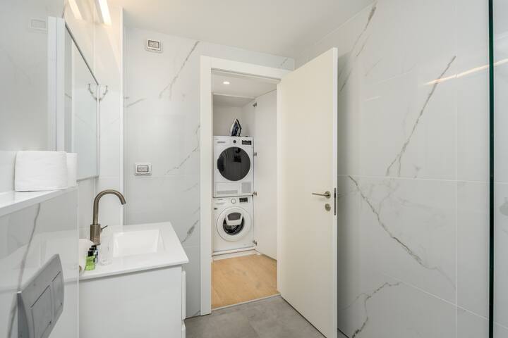 Trust inn blue balcony with mamad