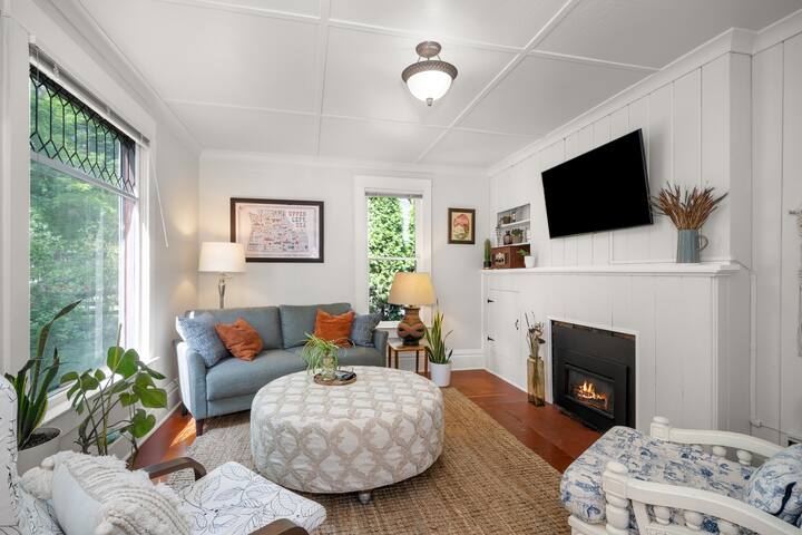 Chic Vintage Vibes | Stylish Stay Near It All - Foto 41