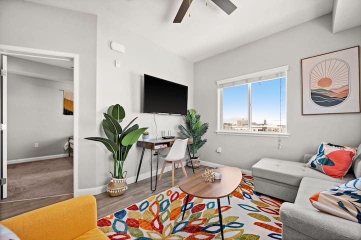 Walkable SLC | Near U of U & Convention & Delta | Free Parking