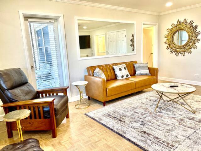 Luxe Atlanta Condo w/Exclusive Balcony! - Picture 3