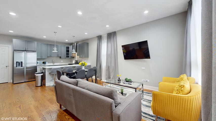 Modern Elegance: 4BR Duplex w/ Free Garage Parking - Picture 10