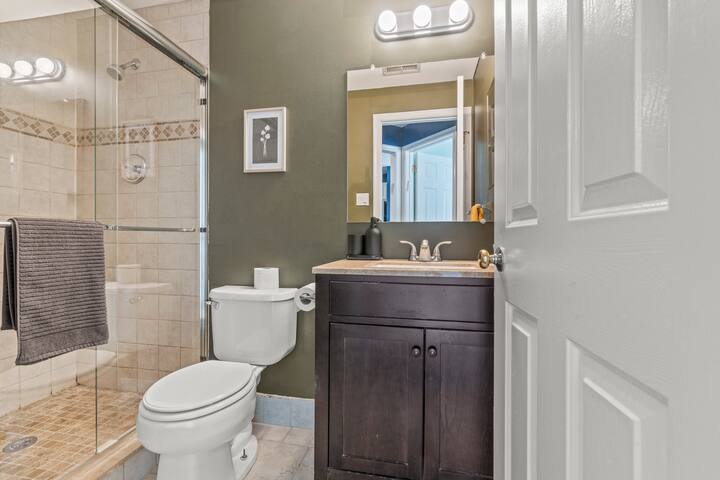 Spacious 2 BDR Central Newtown Hosted By StayRafa - Foto 18