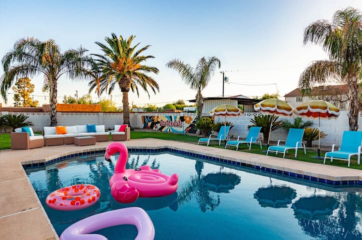Mini Golf | Themed | King Bed | RV Parking