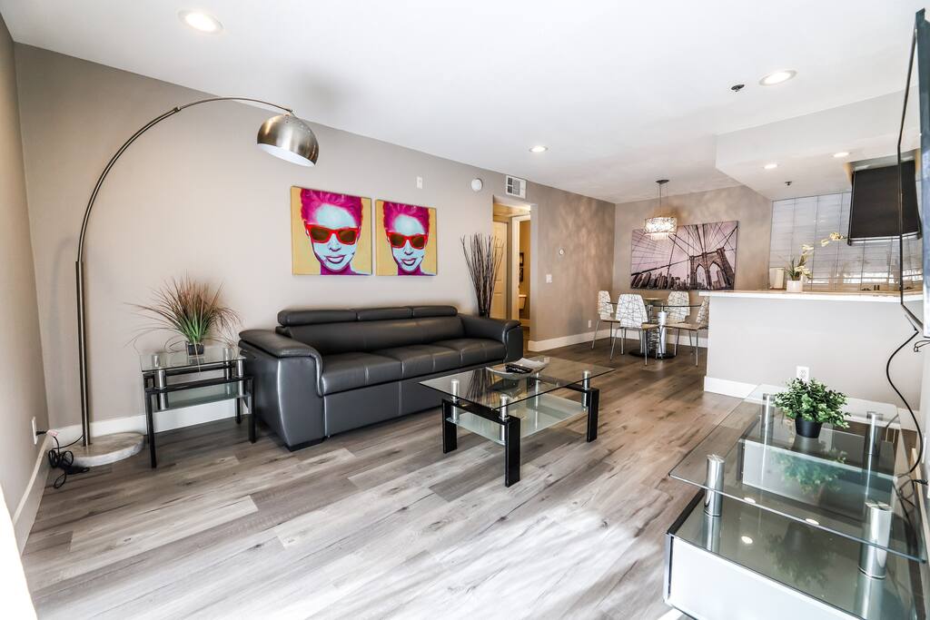 Eden Suite 2b/2b Strip View! - Henderson, NV