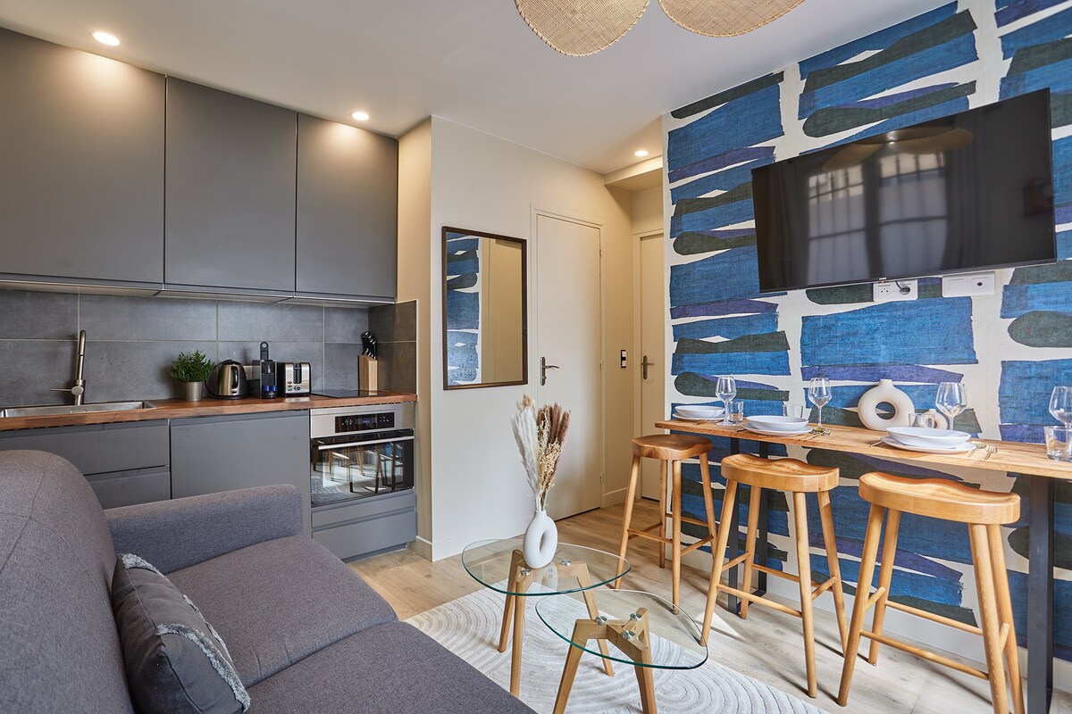 Charming apartment Center of Paris-Montmartre — Paris, Île-de-France — vacation rental