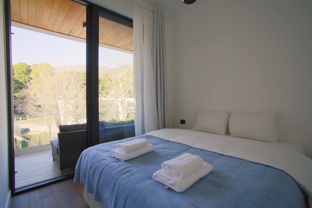 View 8