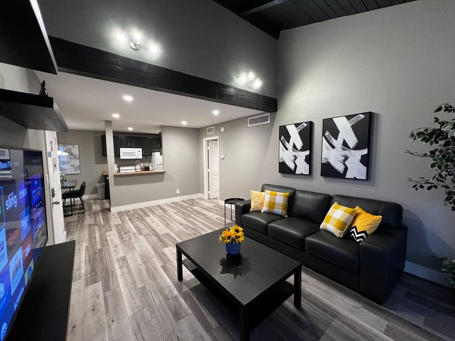 Noma Suite Entire 2bed/2bath - Las Vegas, NV