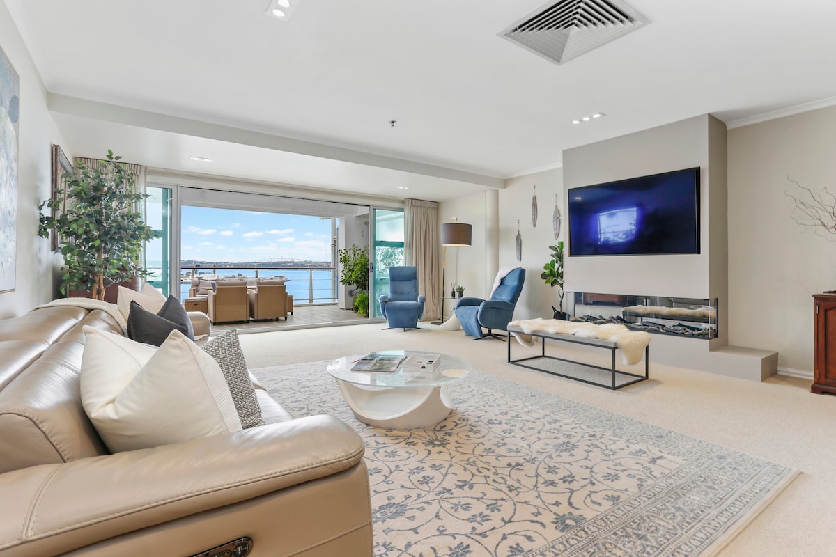 Coastal Charm on Princes Wharf in Auckland, Auckland