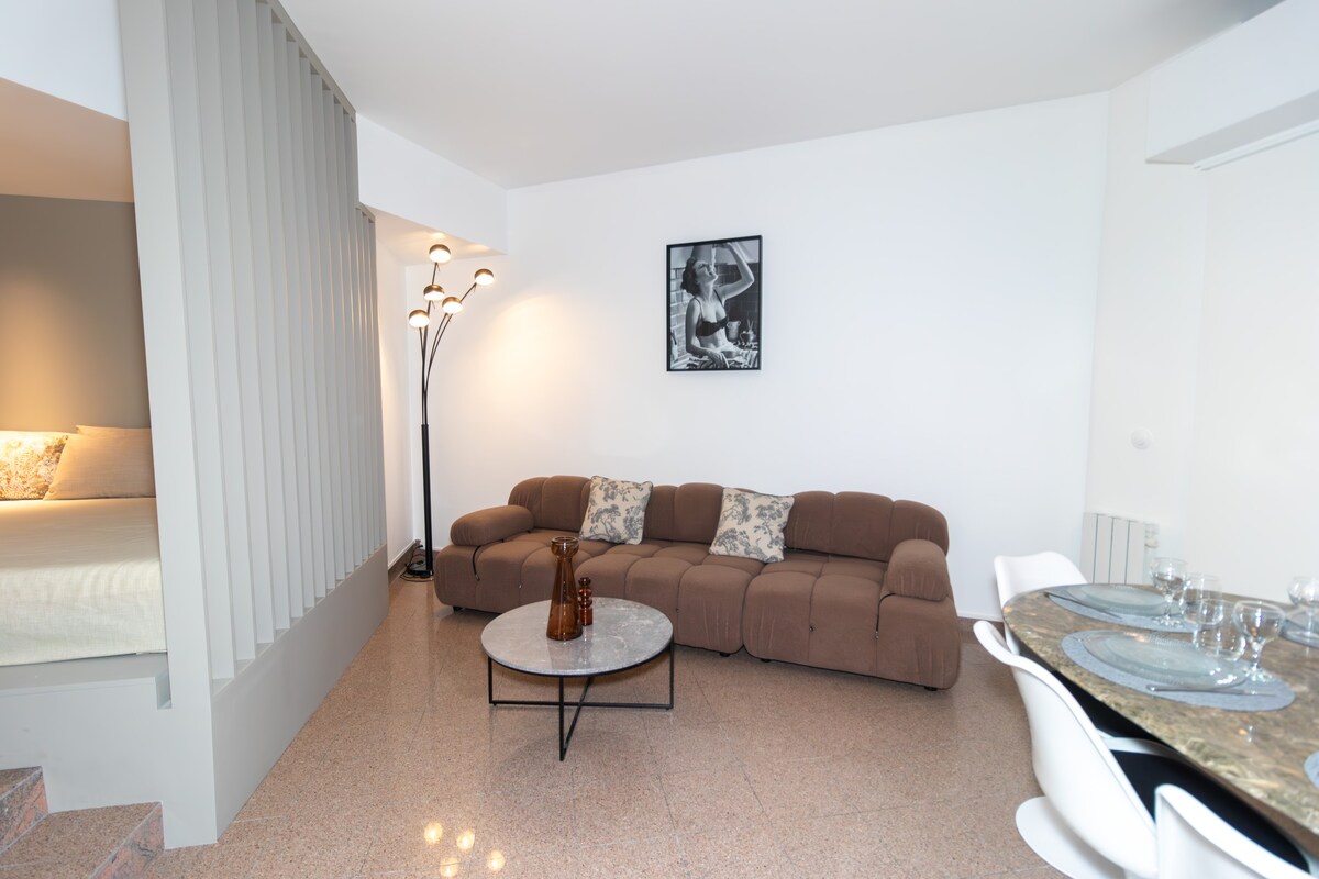 Modern Parisian apartment  Center of Paris — Paris, Île-de-France — vacation rental