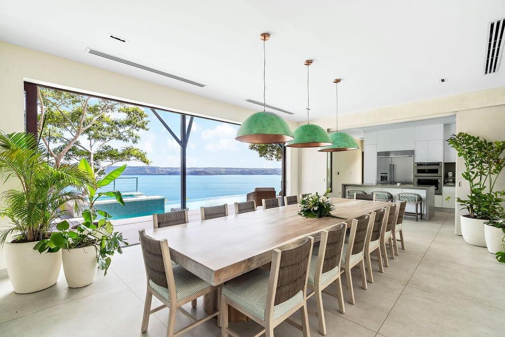 4-Module Ocean View with Dual-Level Pool