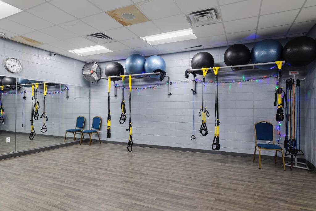 The Landing Fitness facility features the latest, top-of-the-line variety of equipment from Hammer Strength and Life Fitness to Rogue equipment and much more.
