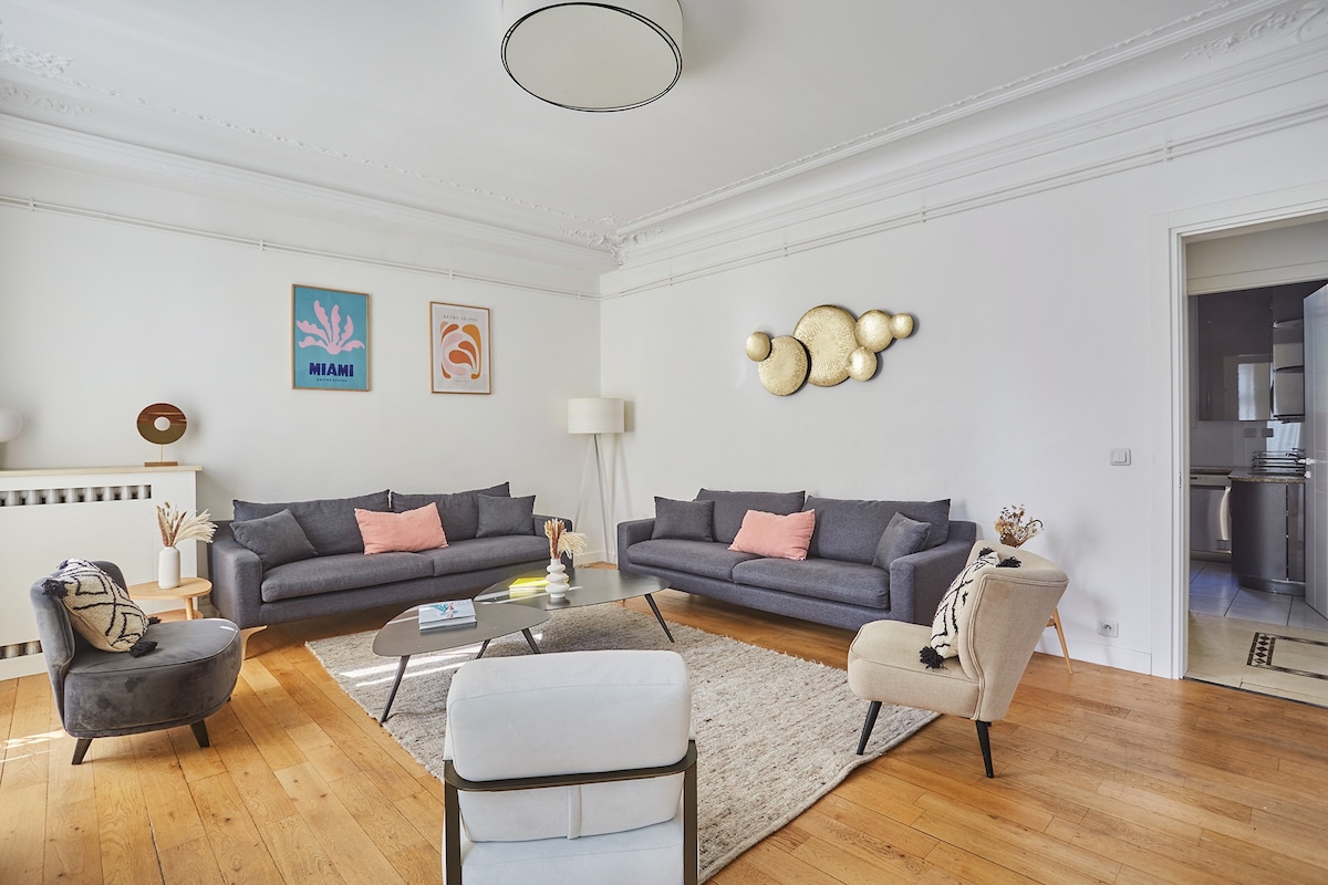 Superb apartment Center of Paris-Montmartre — Paris, Île-de-France — vacation rental