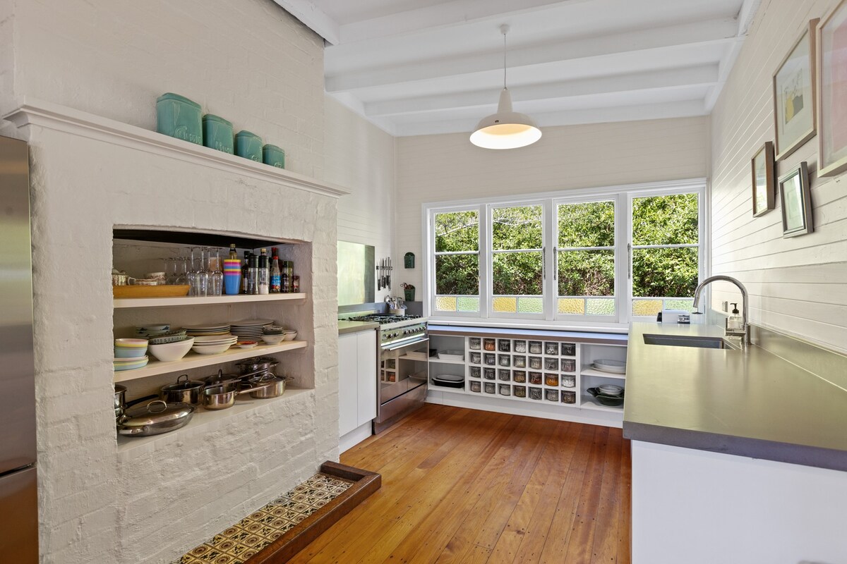 Victory Lane - 3BR with Fireplace in Leura — Leura, New South Wales — vacation rental