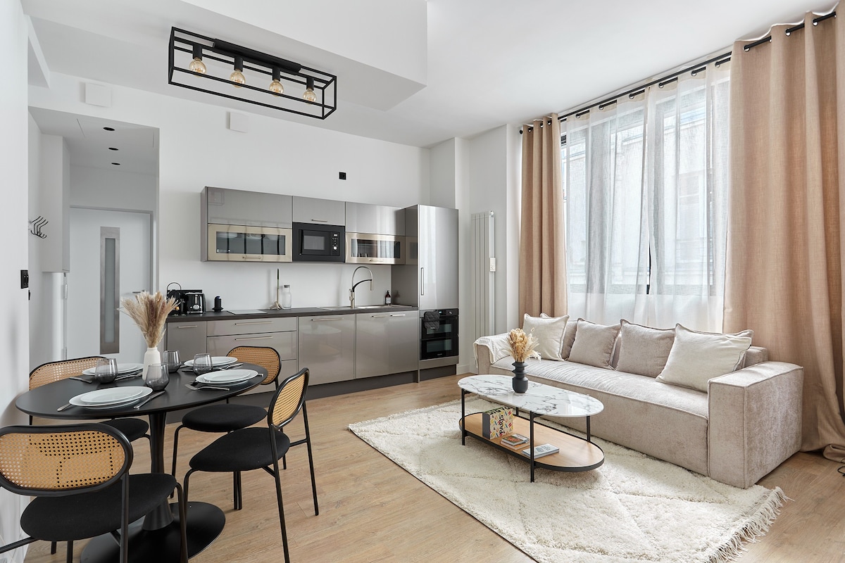 Superbe Apartment Center of Paris — Paris, Île-de-France — vacation rental