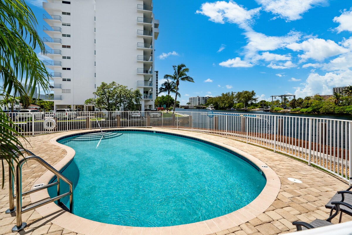 Pompano Condo, photograph 2