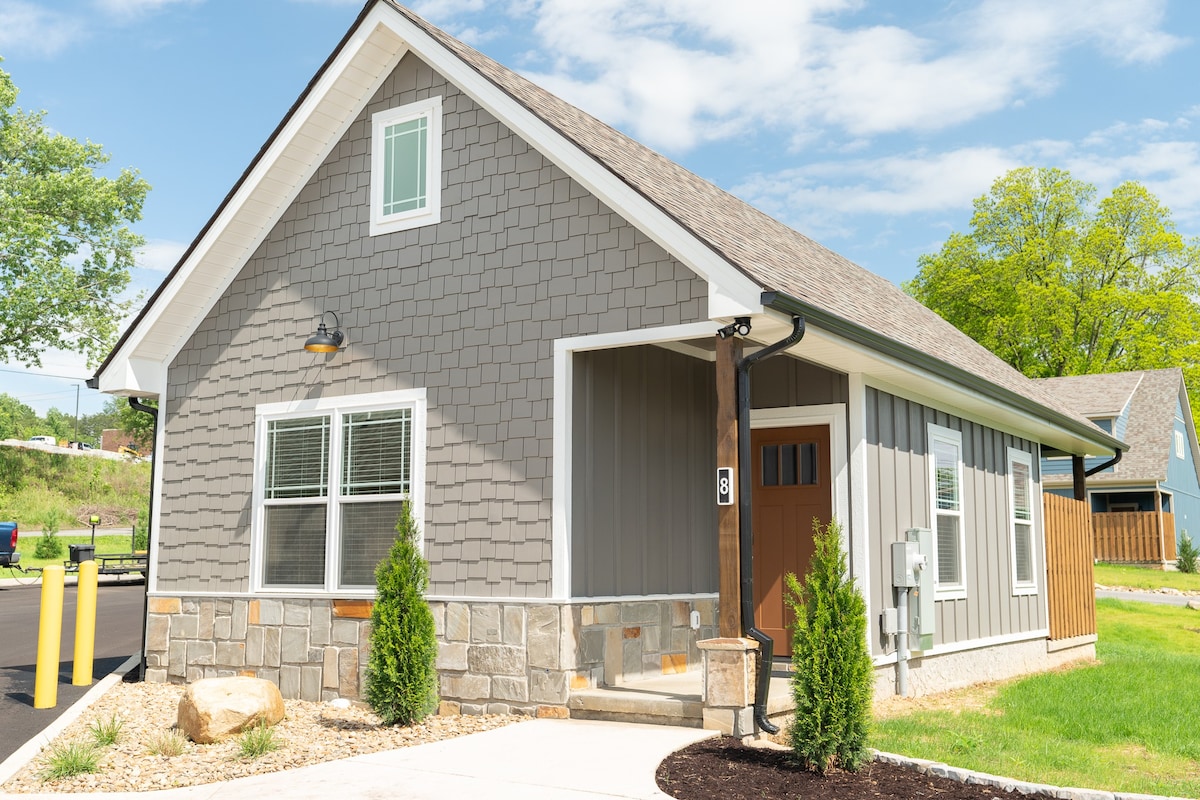 5 Minutes From Dollywood/In DwTn Pigeon Forge — Pigeon Forge, TN — vacation rental
