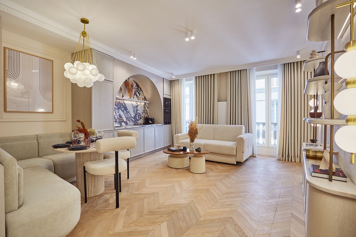 Apartment in the Marais with Air-conditioned — Paris, Île-de-France — vacation rental