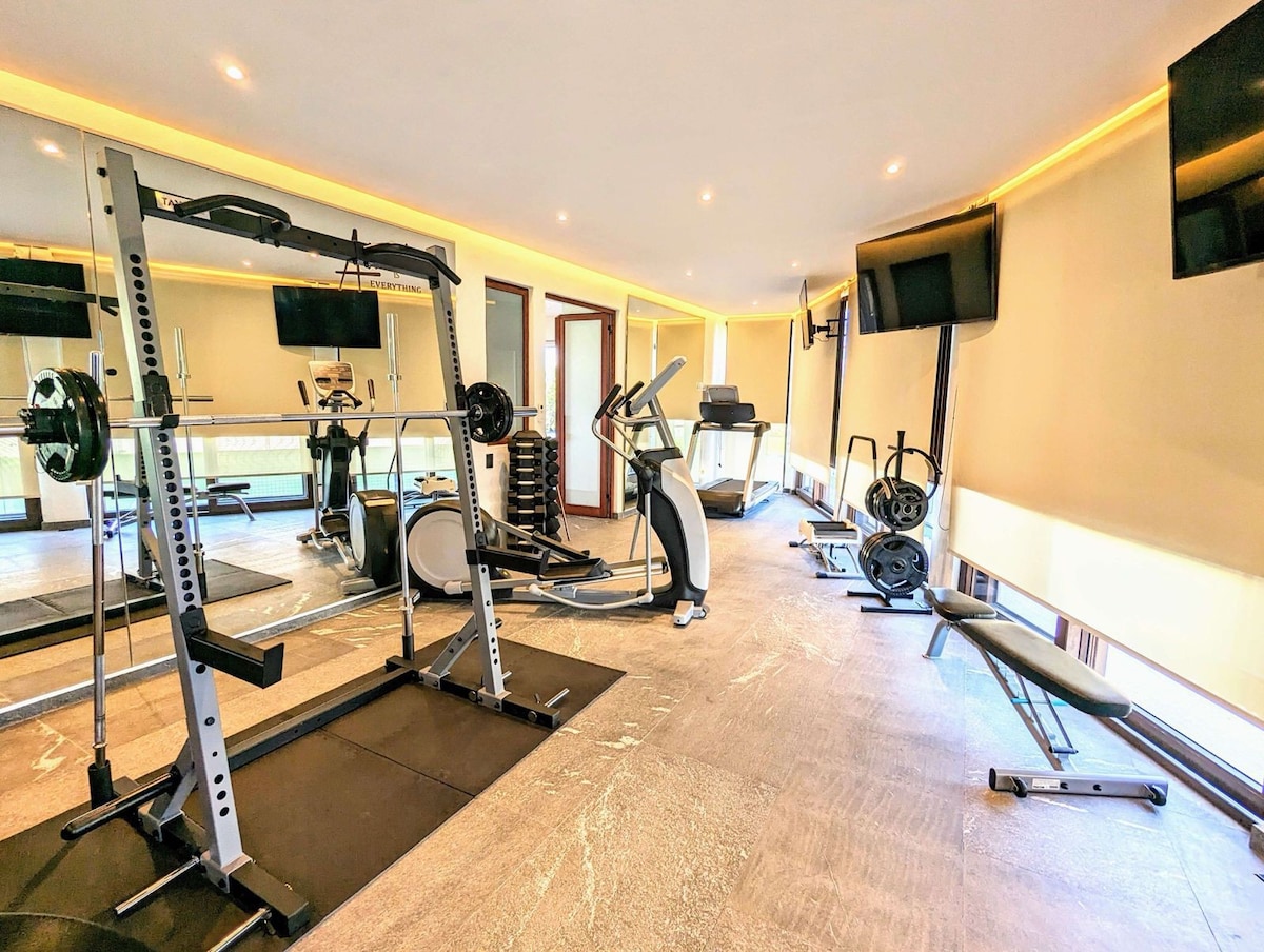 Casa Capricho 5BR Villa in Ventanas Golf Community 28