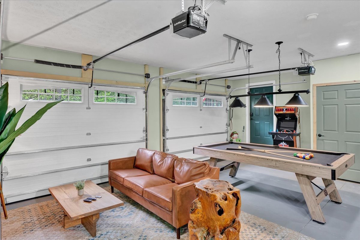Pocono Log Cabin |Gold Star Community |