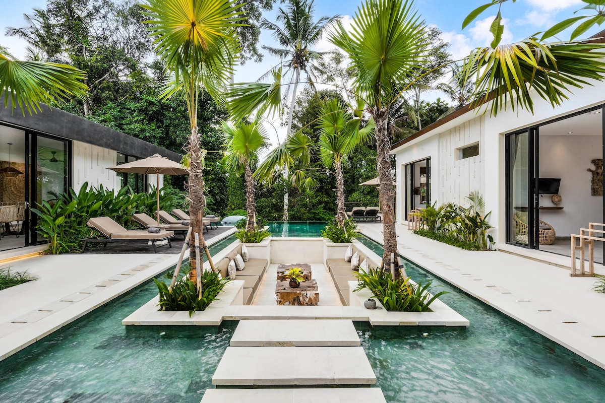 Villa Brindal: 5BR Ubud Escape with Yoga Shala — Ubud, Bali — vacation rental