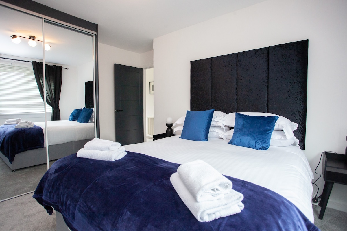 Modern 3 Bed Flat Balloch in 170 Main Street G83 8PN - Property image 16 - VivreStays