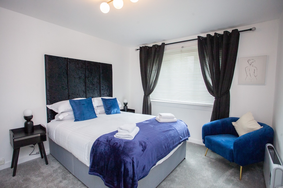 Modern 3 Bed Flat Balloch in 170 Main Street G83 8PN - Property image 17 - VivreStays