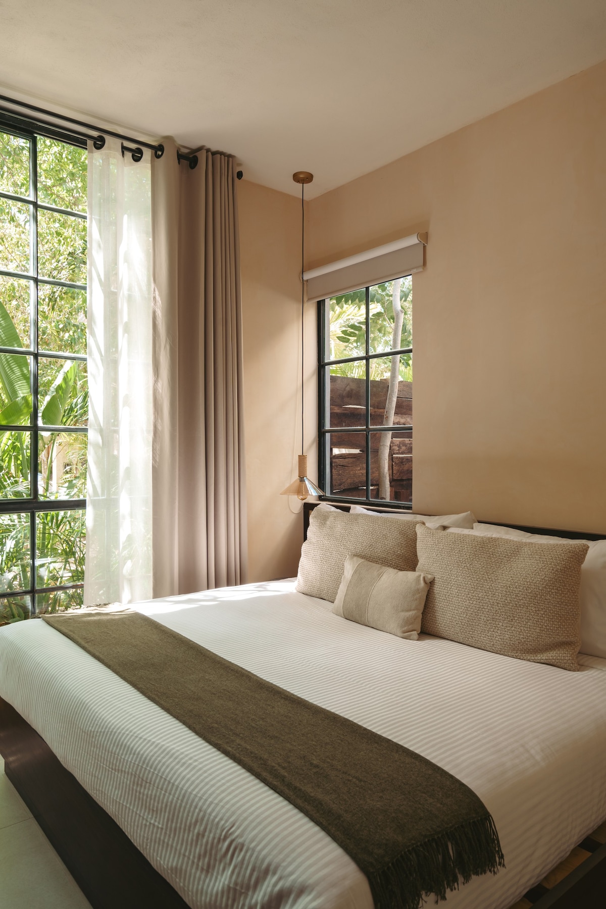 Beautiful bedroom with a king-size bed, located on the ground floor.