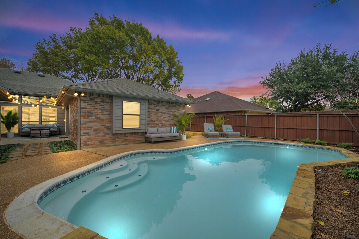 Spacious and Modern Home with Backyard and Pool — Plano, TX — vacation rental