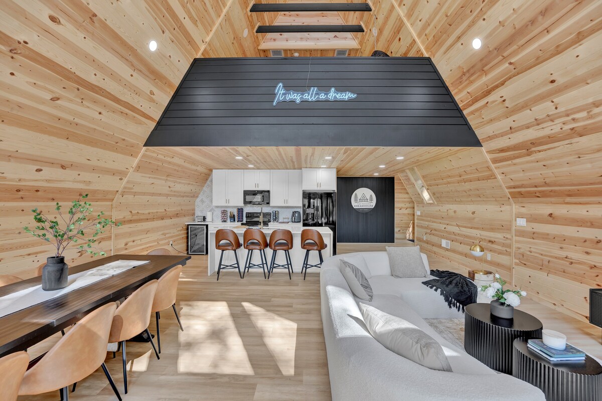 The Pocono Dreamhouse | Modern A-Frame | Hot Tub