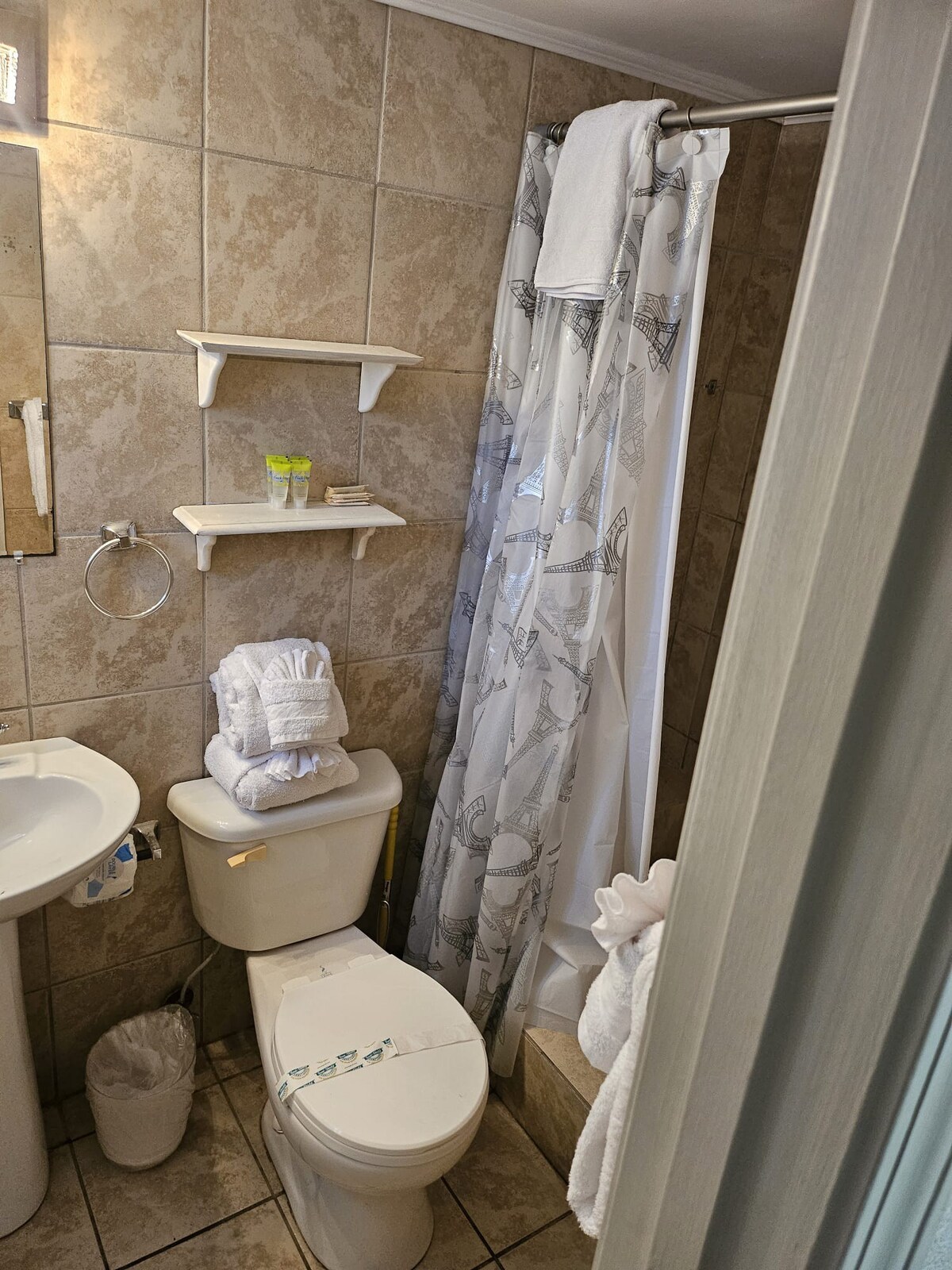 Listing image 6