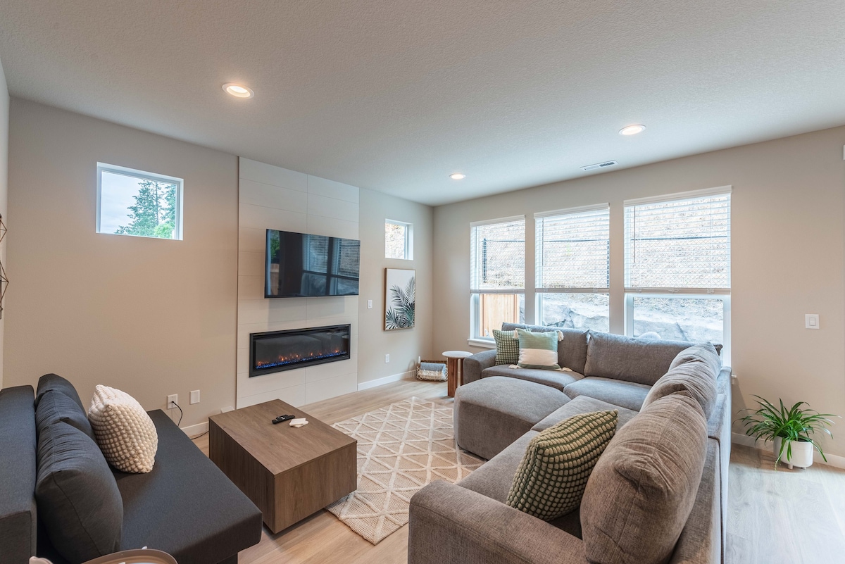 #StayInMyDistrict Hilltop Views — Eugene, OR — vacation rental
