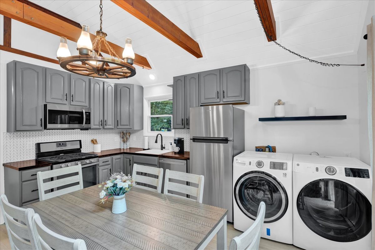 Modern Pocono Chalet | Vaulted Ceilings | Hot Tub