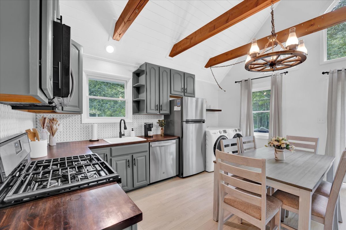 Modern Pocono Chalet | Vaulted Ceilings | Hot Tub