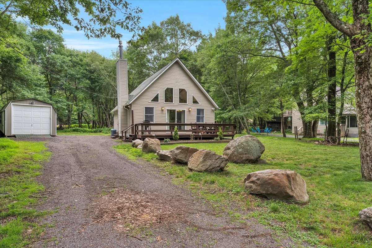 Modern Pocono Chalet | Vaulted Ceilings | Hot Tub