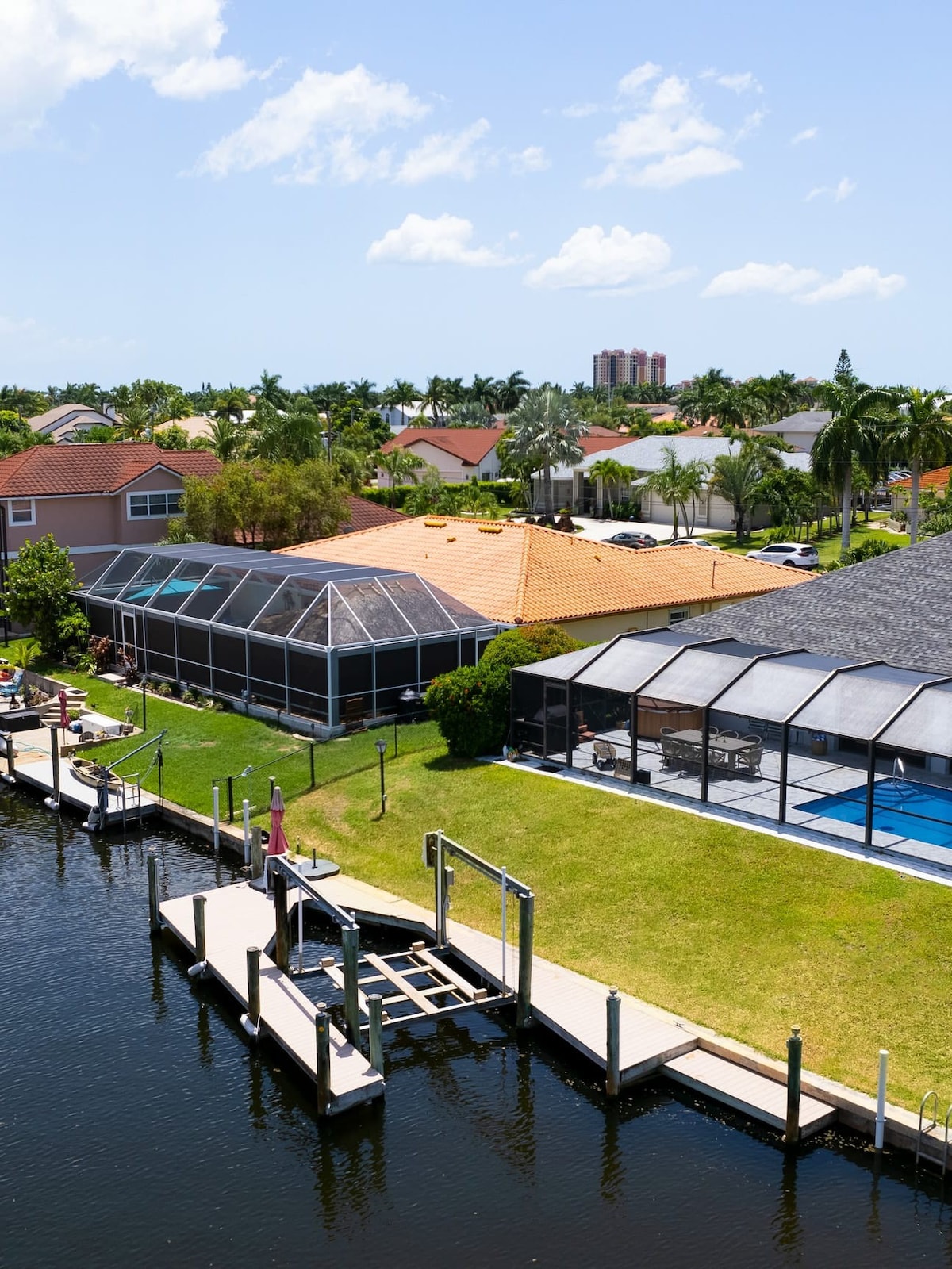 Endless Summer Hideaway W/pool/ocean Access/5br - Cape Coral, FL