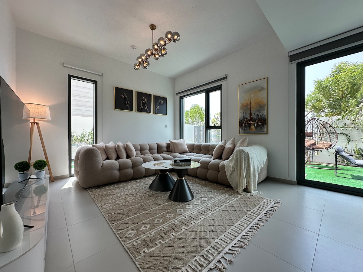 Chic & Peaceful  Dubai Family Villa - Sleep 9 — Dubai, Dubai — vacation rental