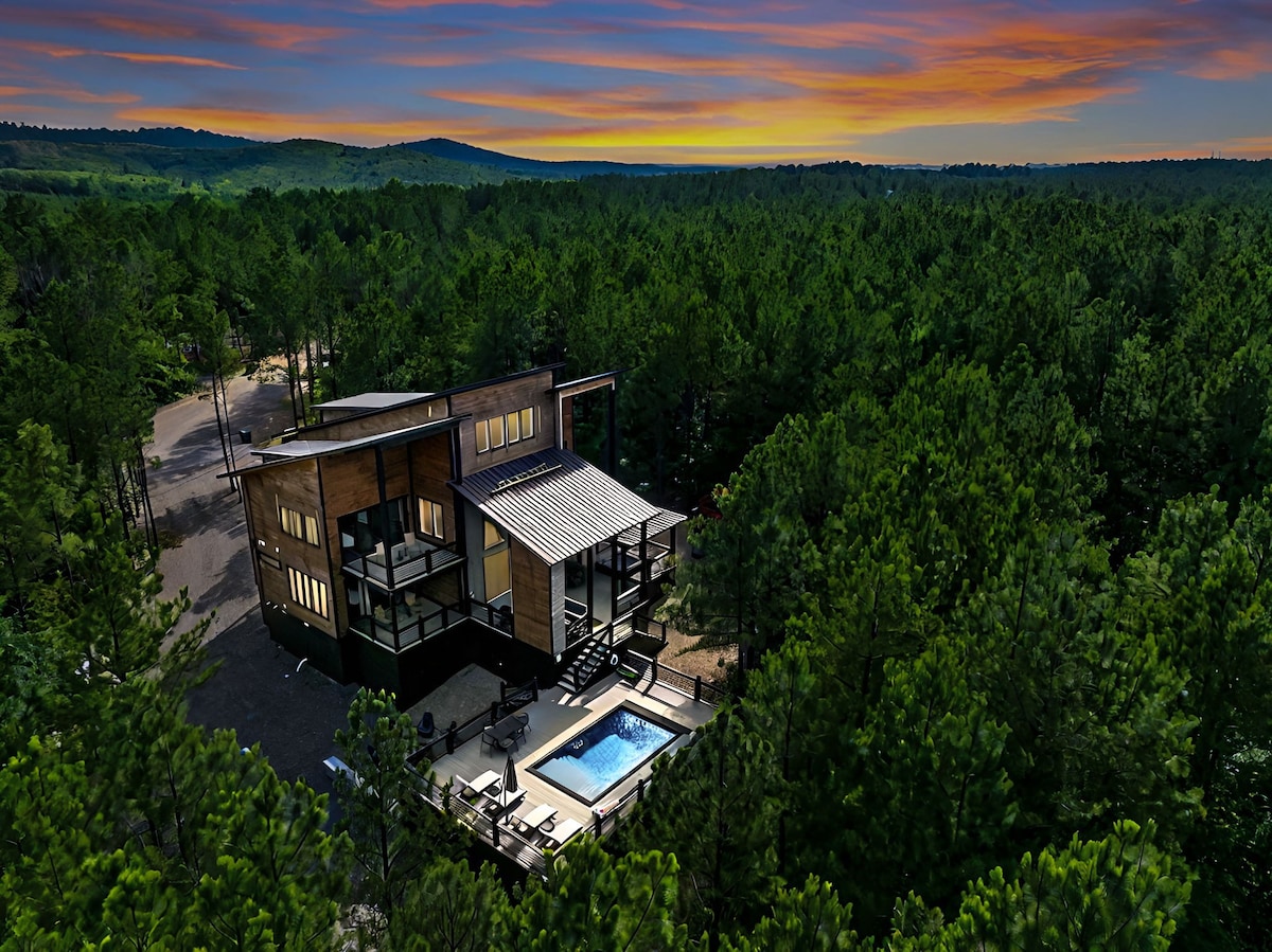 Pets | Heated Pool | Sleeps 16 | Games — McCurtain County, OK — vacation rental