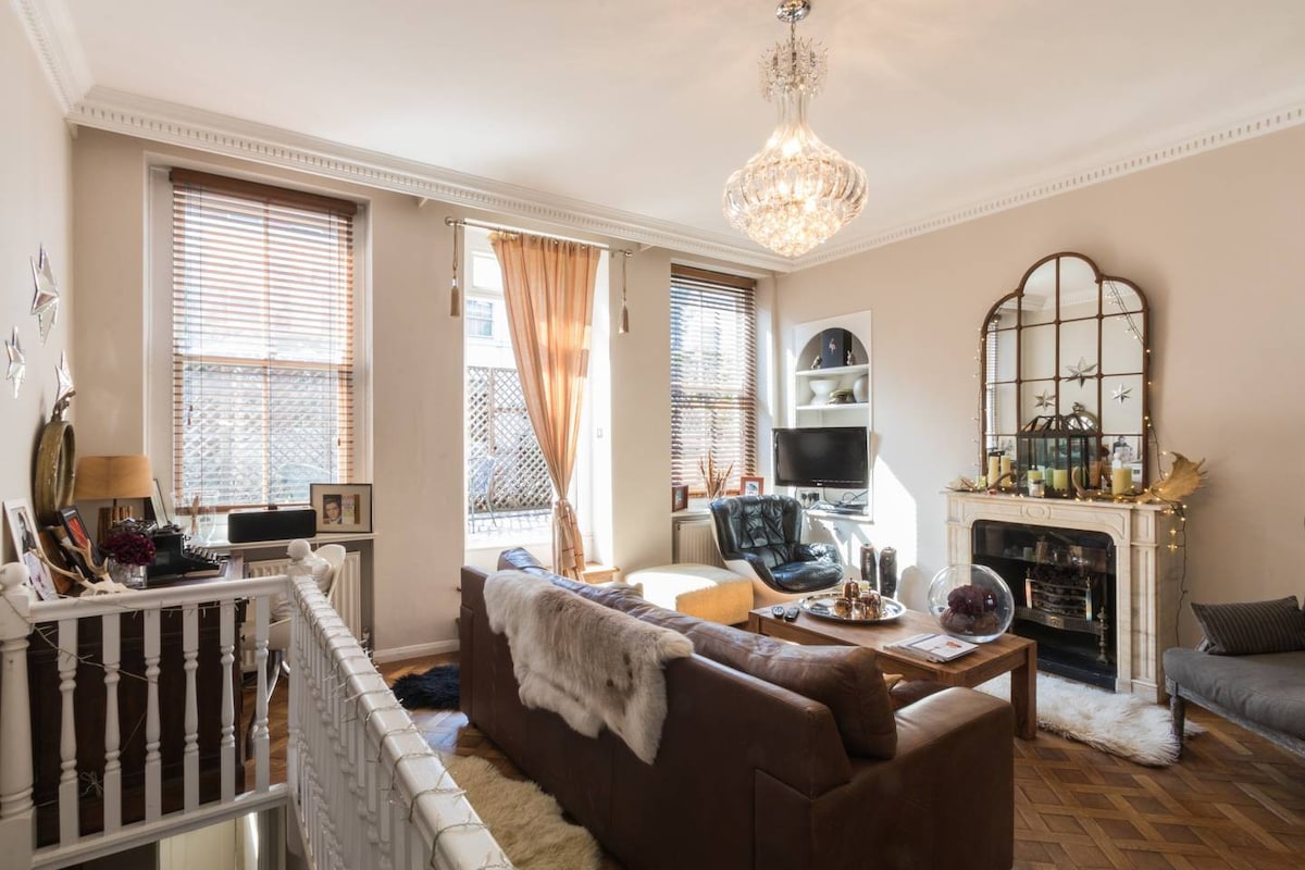 Stylish 1-bed with a Roof Terrace serviced apartment - London - VivreStays