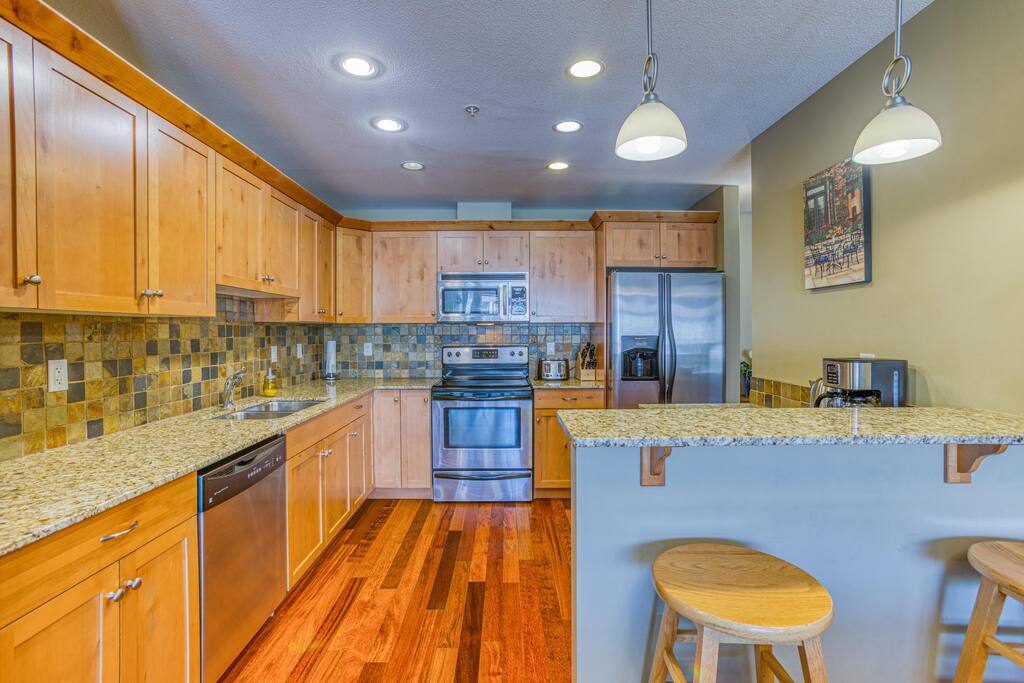 Spacious Condo Steps from Main Street 2