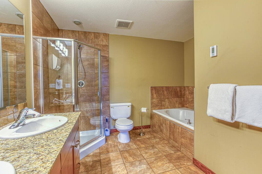 Spacious Condo Steps from Main Street 5