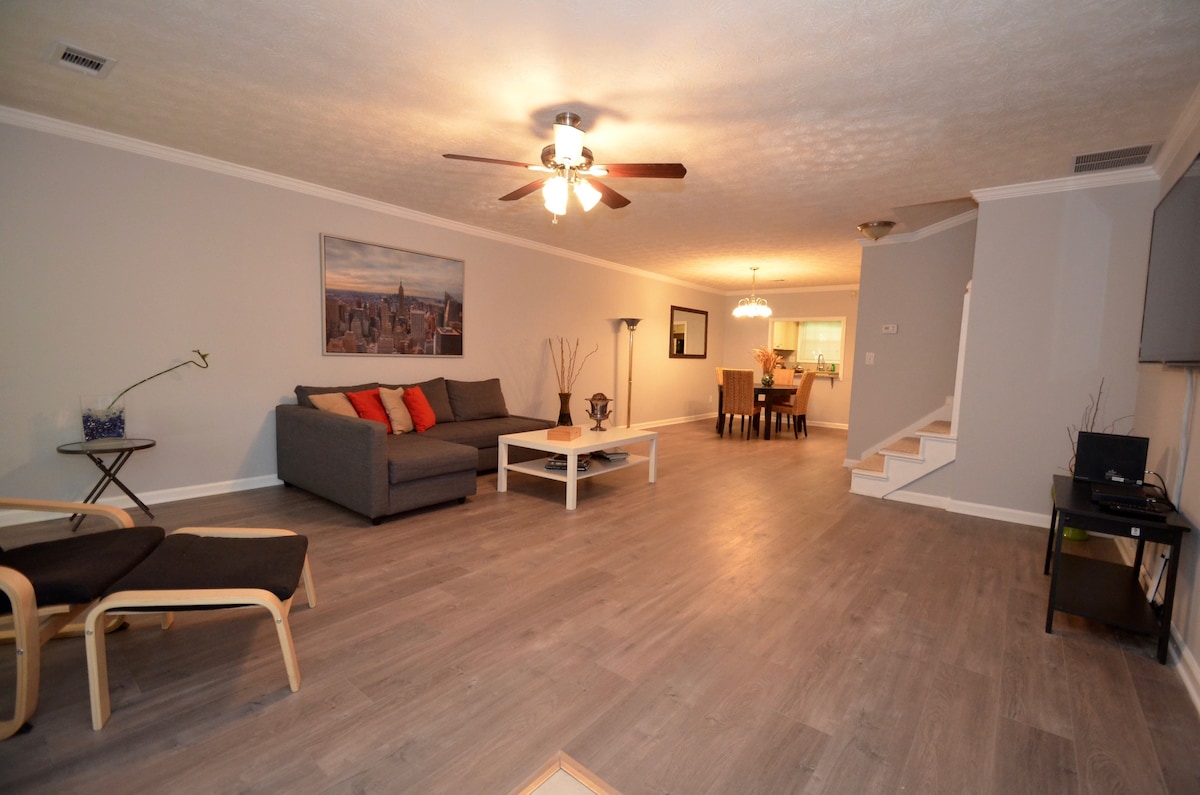 Modern GA Horse Park home, sleeps 6 view 6